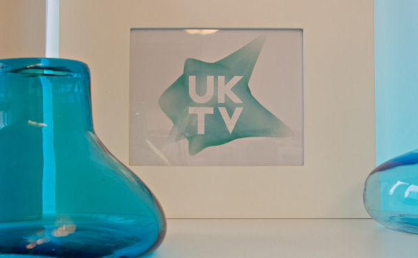 Ӣ(gu)UKTV(sh)о(xin)ҕLOGO