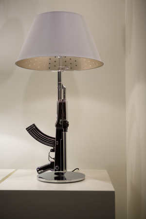 Bedside Gunɴ Philippe StarckOӋBedside Gun_